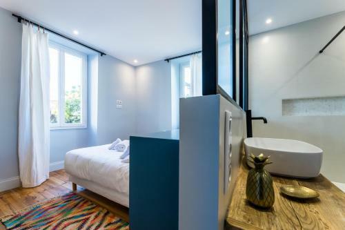 Aloe Keyweek Architect Apartment With Terrace And Garage Biarritz
