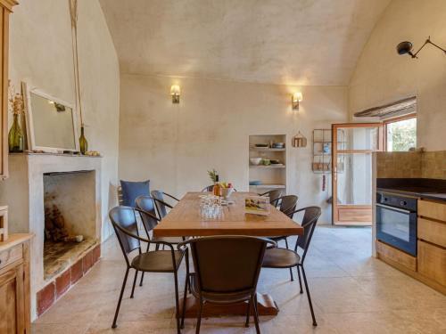 Holiday Home Tsi Carlo