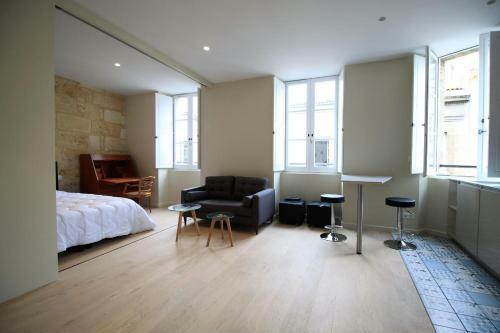 Guestready - Charming Apartment In Place de La Com�die