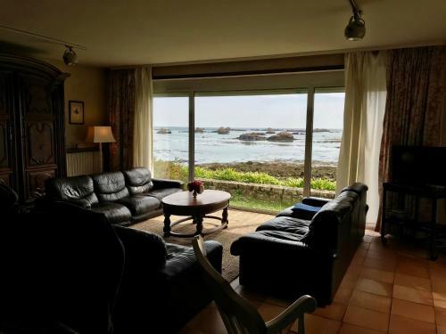 Vacances Paradisiaques Au Coeur de L'ile de Br�hat