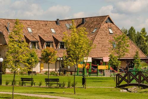 Hostal Centrum Konferencyjno - Szkoleniowe Pod Platanem