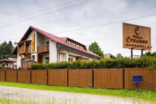 Hostal Villa Cynamon
