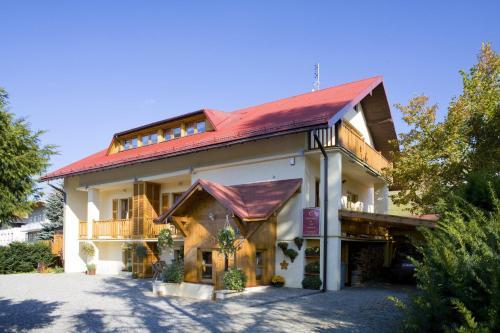 Hostal Villa Cynamon