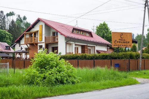 Hostal Villa Cynamon