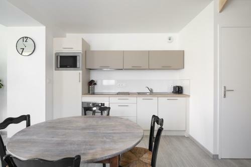 Cancale, La Houle, Maison Avec Jardin Et Parking