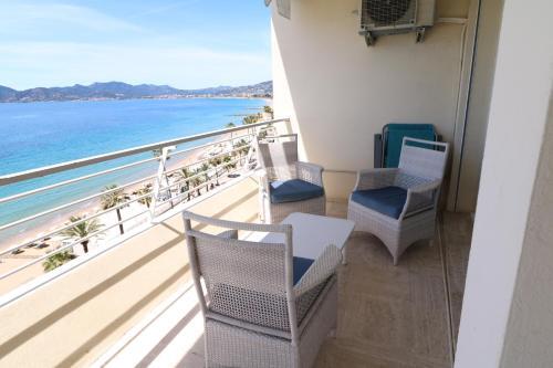 Apartamento Amazing Sea View 2 Bedroom Beach Front 303