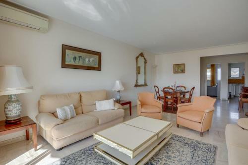 85 Sqm 3 Bdrm Apartment Pointe Croisette-beaches By Olidesi