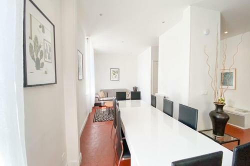 Villa 8 Chambres - 200 M�tres Croisette