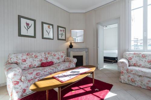 Cannes Apartment Sleeps 8 Wifi T692686
