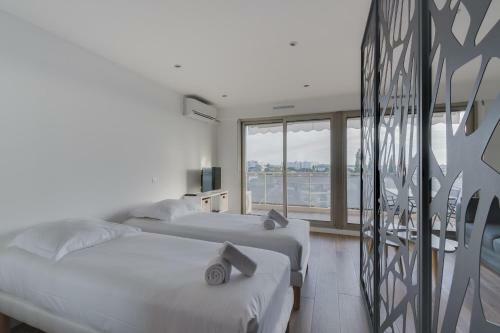 Apartamento Sea View Flat - Pool, Terrace, Parking By Guestready