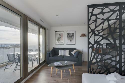 Apartamento Sea View Flat - Pool, Terrace, Parking By Guestready
