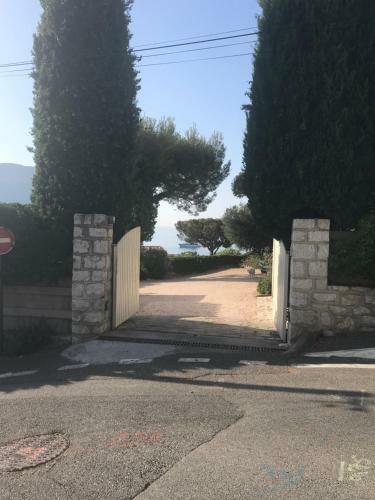 Bed & Breakfast Astoria Villa Anciennement Mansard�e
