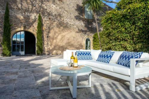 Caux Villa Sleeps 12 With Pool And Wifi