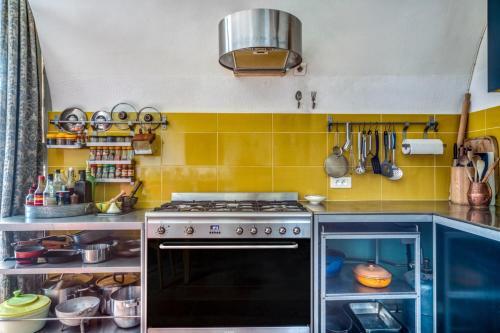 Cazes-mondenard Chateau Sleeps 12 With Pool And Wifi
