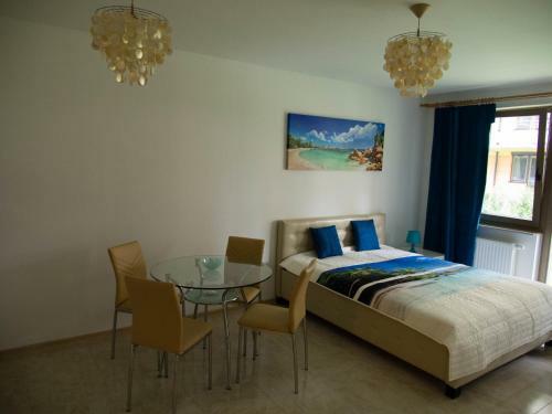 Green Park Apartments