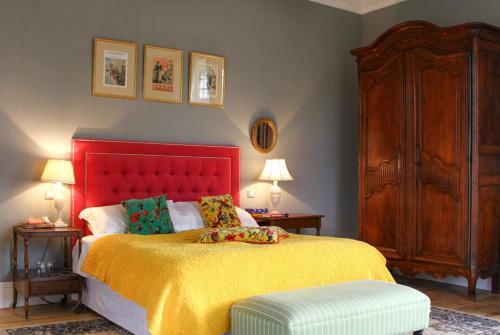 Douville Chateau Sleeps 12 With Pool And Wifi