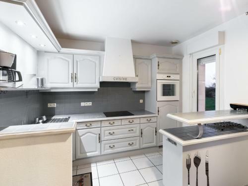Tranquil Holiday Home In Englesqueville-la-percee With Garden