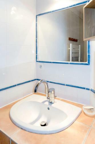 Holiday Home La Pommeraie de La Ria - Erd100