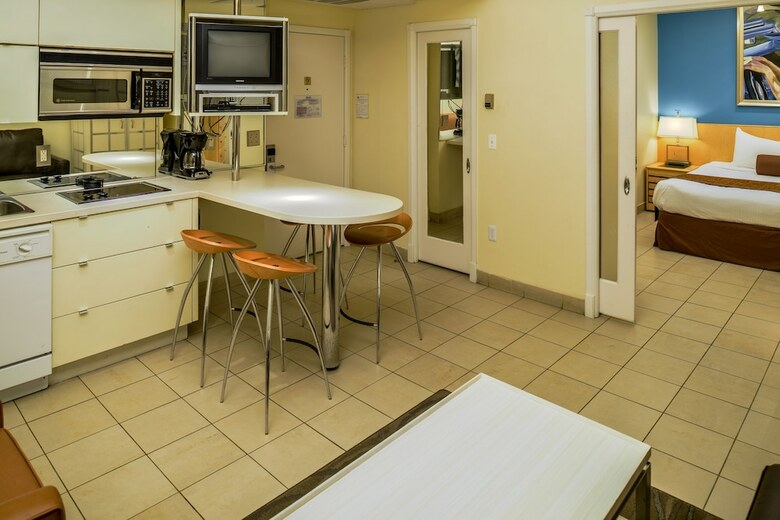 Hotel Crescent Resort