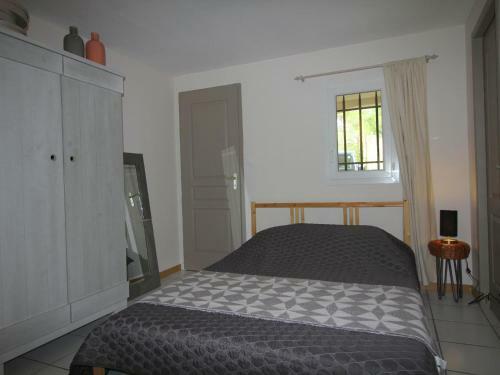 Splendid Cottage In Faucon With Swimming Pool