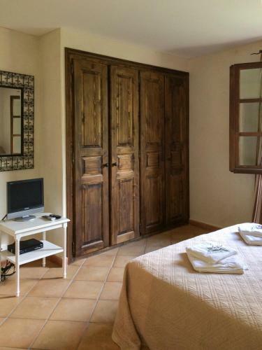 Feliceto Villa Sleeps 8 With Pool Air Con And Wifi