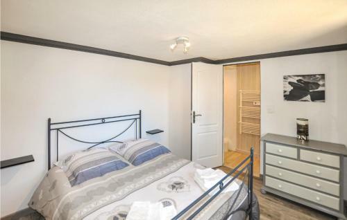 Nice Apartment In Fourques With Wifi And 1 Bedrooms