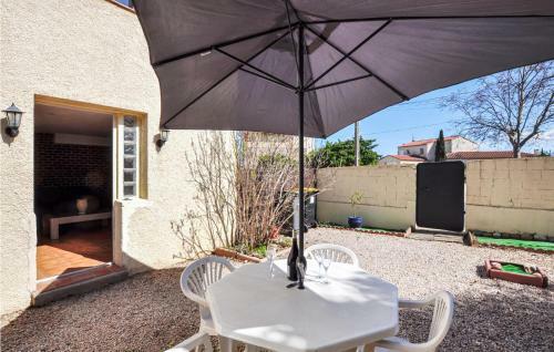 Nice Apartment In Fourques With Wifi And 1 Bedrooms