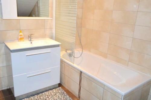 Apartment With One Bedroom In Gerardmer With Wifi