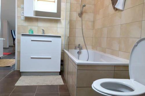 Apartment With One Bedroom In Gerardmer With Wifi