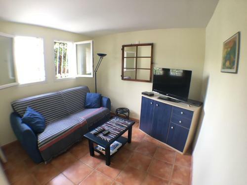 Cp 19 Villa 4 Pi�ces 6 Couchages Gruissan