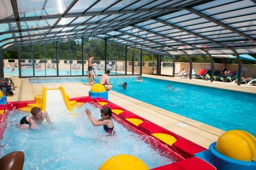 Camping Les Granges **** - Maeva