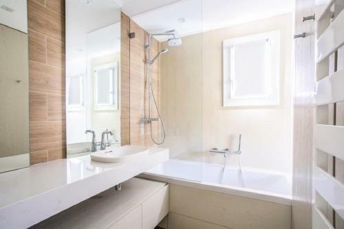 Les Villas Aux Restanques Du Golfe de St-tropez - Maeva Home