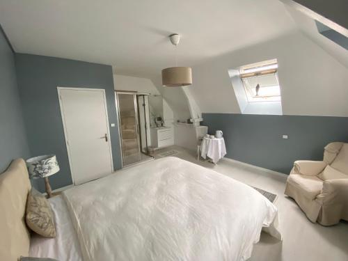 Hostal Le Petit Chateau