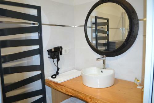 Hotel Logis Auberge de Pont Calleck
