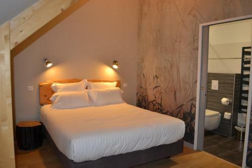 Hotel Logis Auberge de Pont Calleck