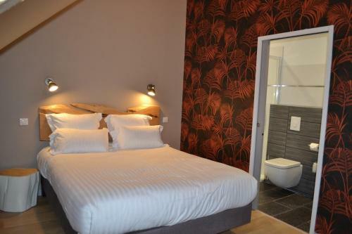Hotel Logis Auberge de Pont Calleck