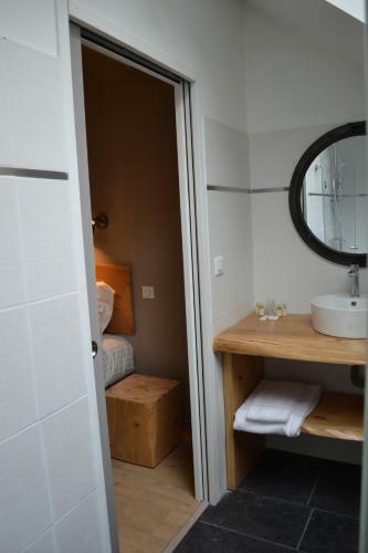Hotel Logis Auberge de Pont Calleck