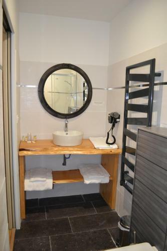 Hotel Logis Auberge de Pont Calleck