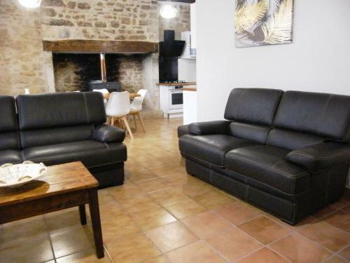 Demeure Perigourdine Entierement Climatisee Avec Piscine Privee