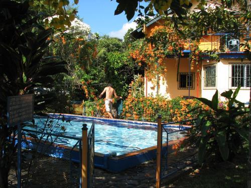 Albergue Pension Topas