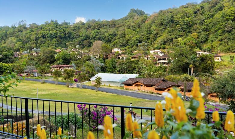Hotel Valle Escondido Resort Golf & Spa