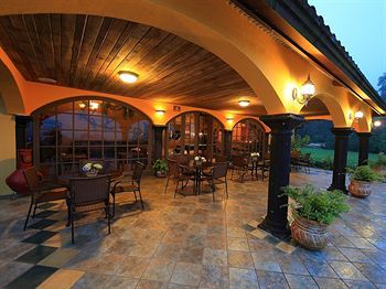 Los Establos Boutique Hotel
