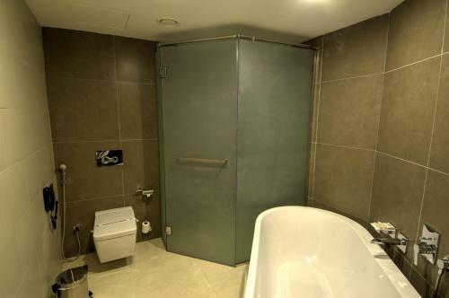 Hotel Ramee Dream Resort
