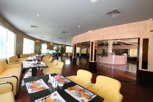 Hotel Ramee Dream Resort