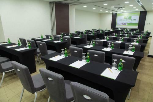 Hotel Holiday Inn Alseeb Muscat
