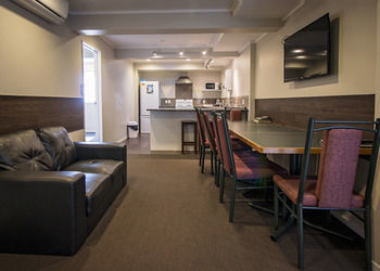 Aspree Motor Inn