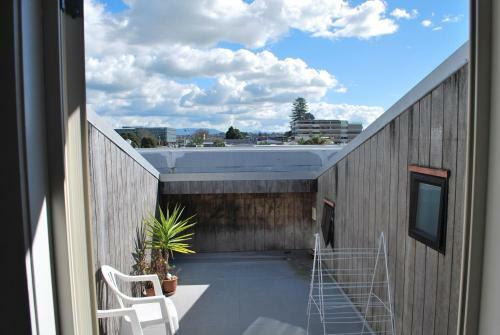 Loft 109 Backpackers Hostel