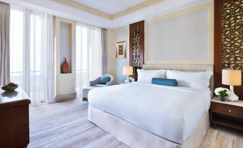 Al Bustan Palace, A Ritz-carlton Hotel