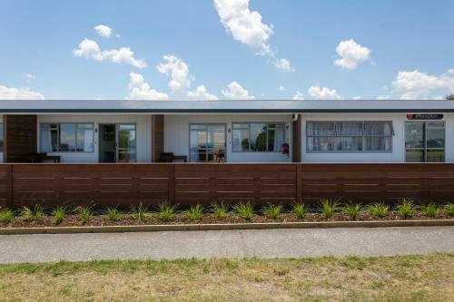 Birchlands Motel
