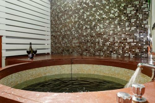 Lakefront Motor Lodge Thermal Spa